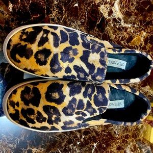 Steven Madden 8.5 leopard sneakers